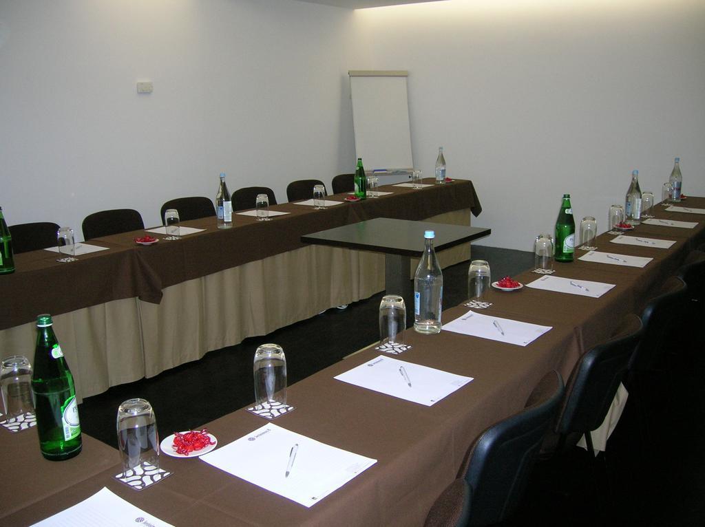 Hotel Jeronimos 8 Lisboa Ngoại thất bức ảnh
